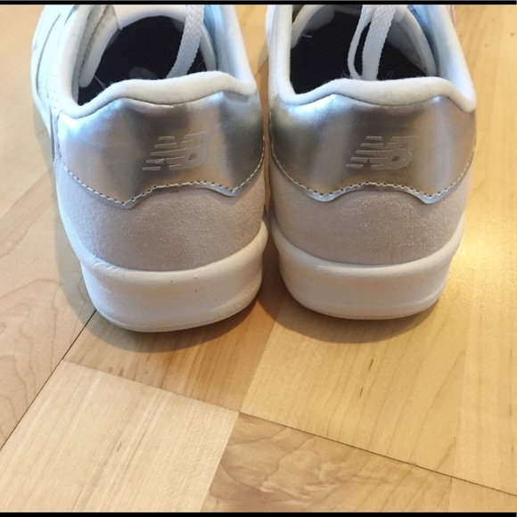 FINALPRICE🔥NWOB NEW BALANCE CLASSIC WHITE SNEAKER - Picture 5 of 7